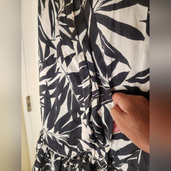 Hilo Hattie L WhiteBlack FloralPrint Ruffle SILKBlend Lined Zip Women Midi Skirt - Picture 5 of 12